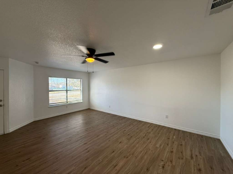 4455 Sherwood Way - Photo 6 of 19