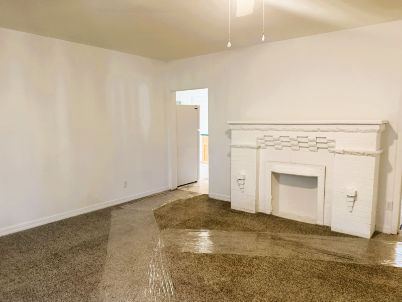 1739 S Water St - Photo 3 of 12