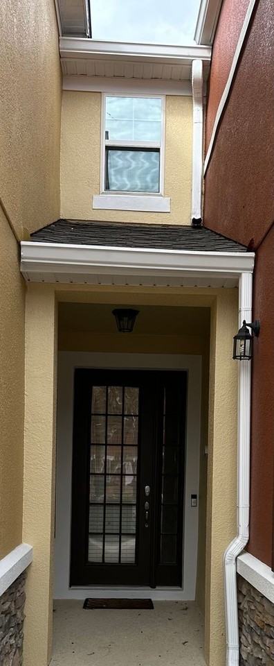 1036 Laurel Ridge Ln - Photo 2 of 19