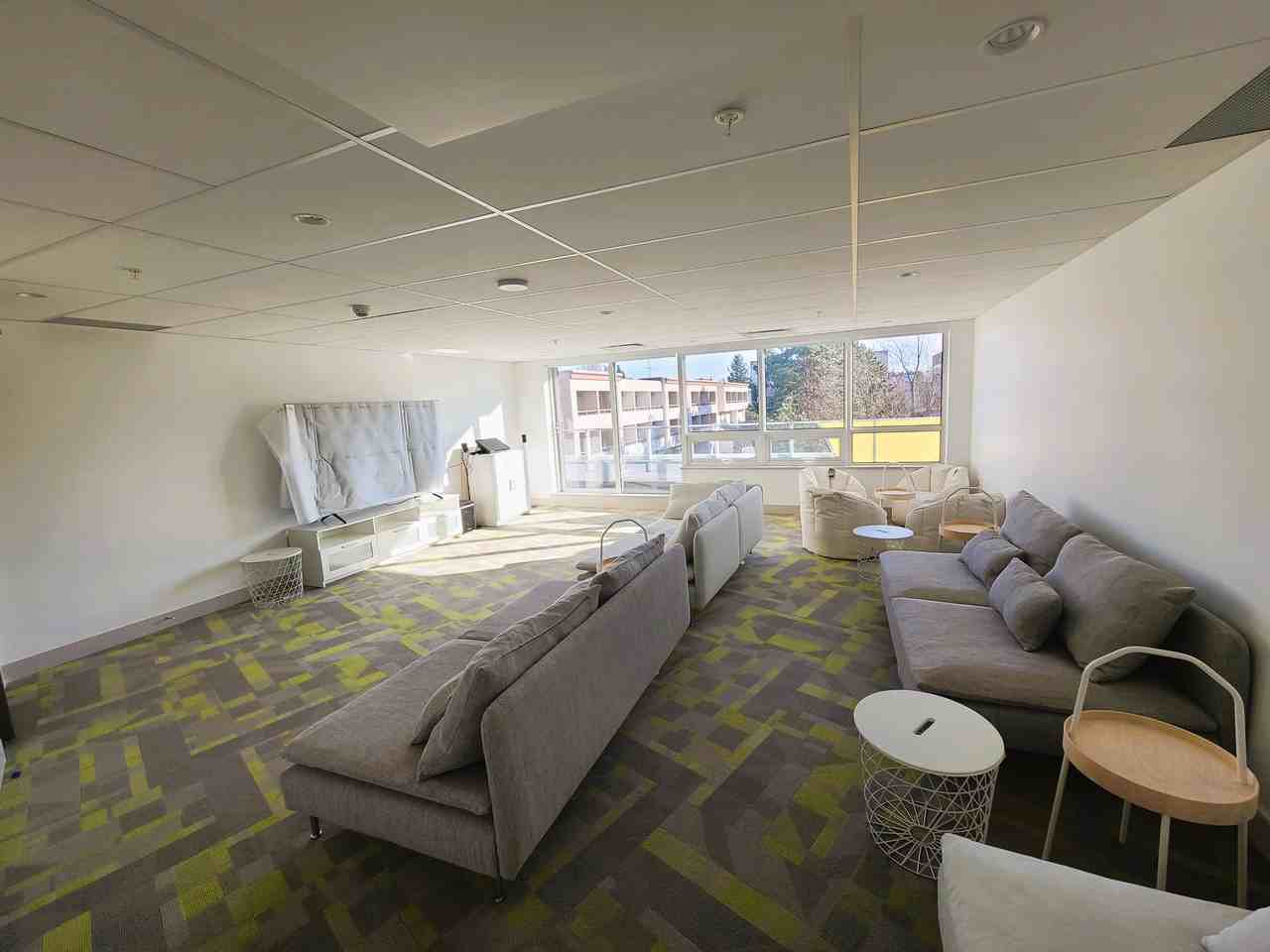 5788 Gilbert Rd - Photo 5 of 24