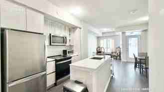 109-251 Manitoba St, Etobicoke, Ontario M8Y 0C7 - Photo 1 of 1