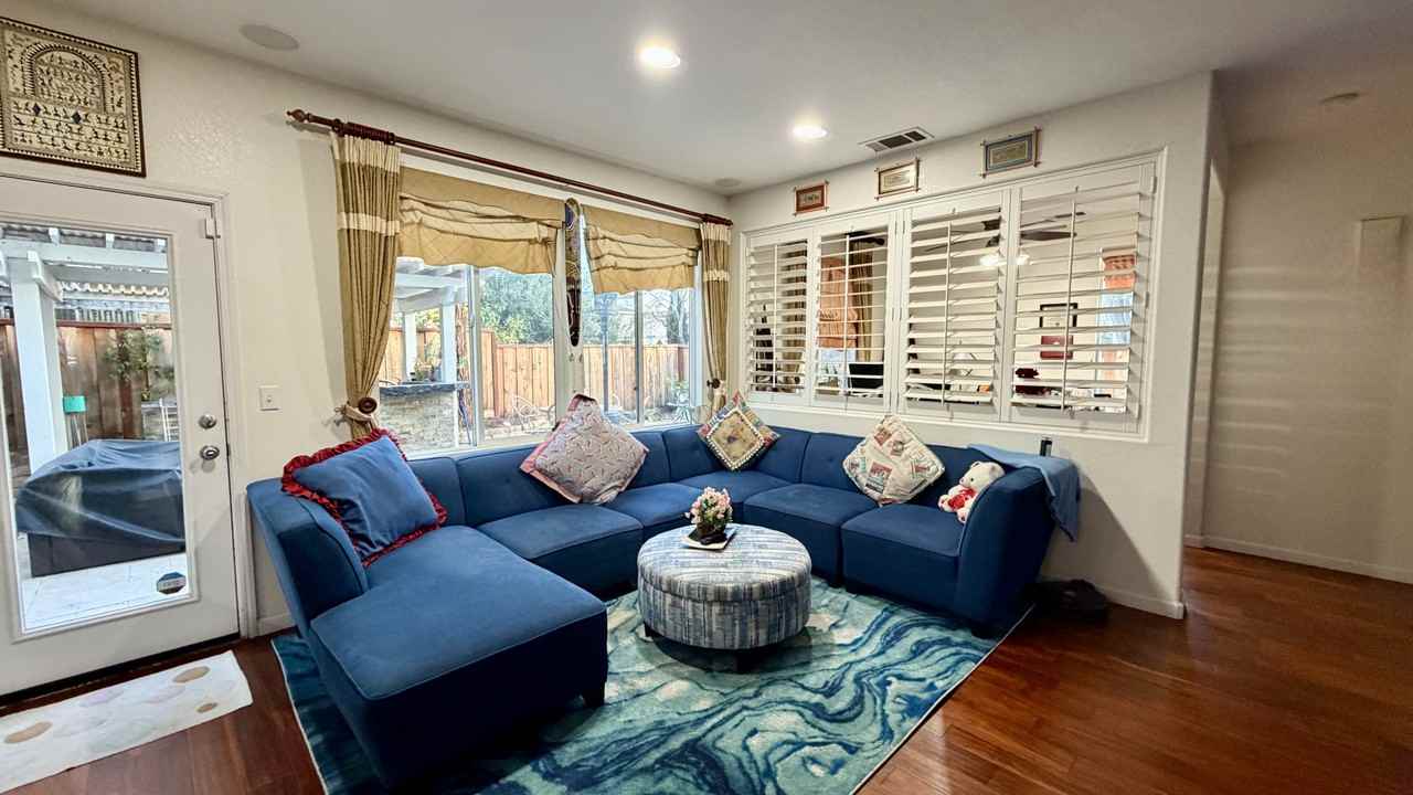 5153 Aspen Street - Photo 4 of 12