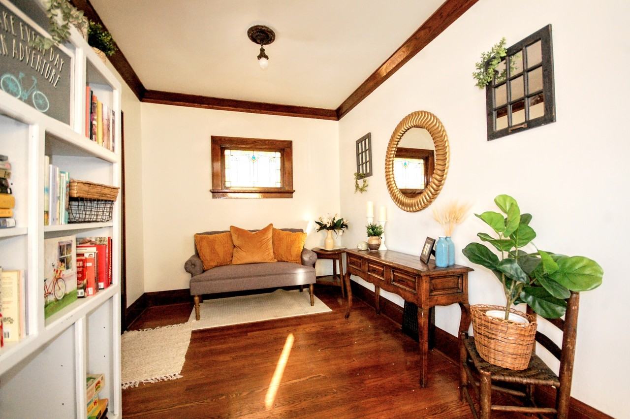 2730 S Howell Ave - Photo 4 of 25