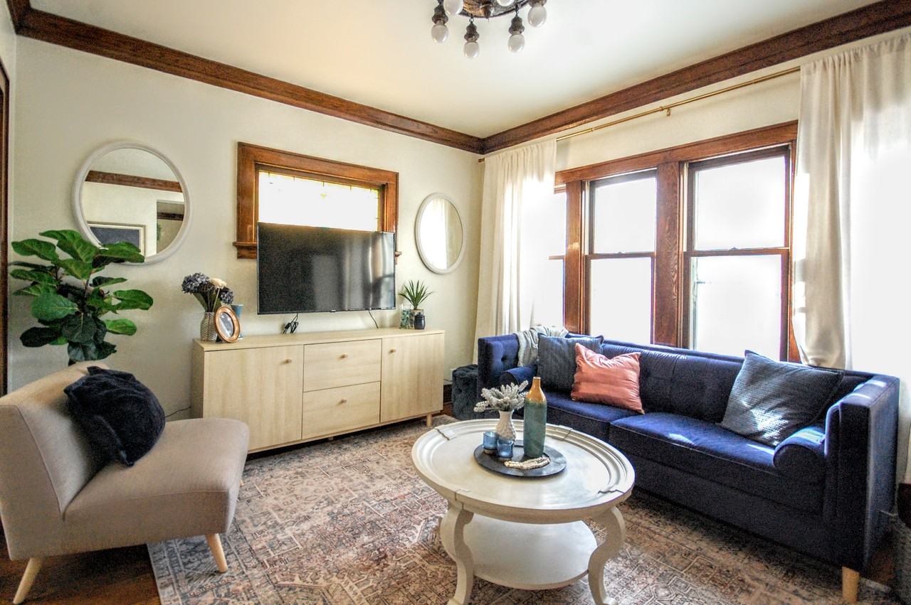 2730 S Howell Ave - Photo 7 of 25