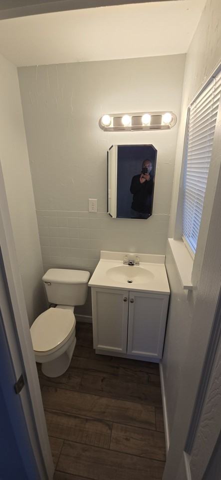 909 Van Horn St #NA - Photo 6 of 11