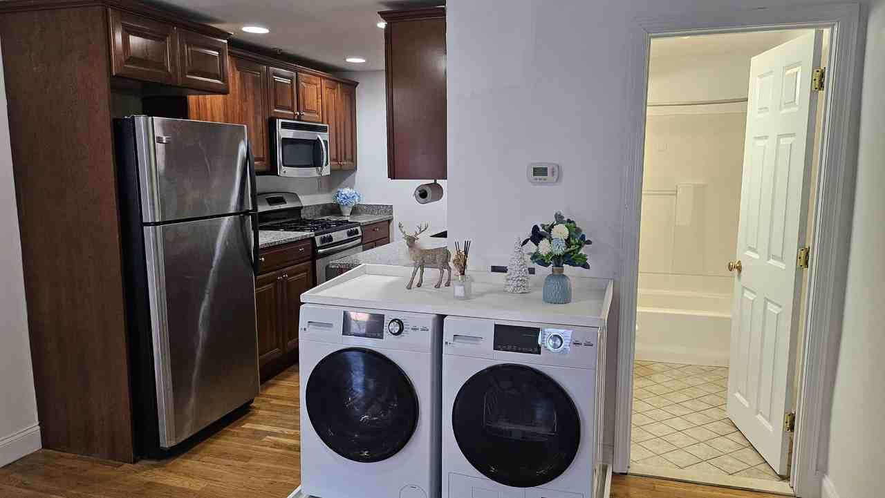 19 Railroad St #B2 - Photo 4 of 13