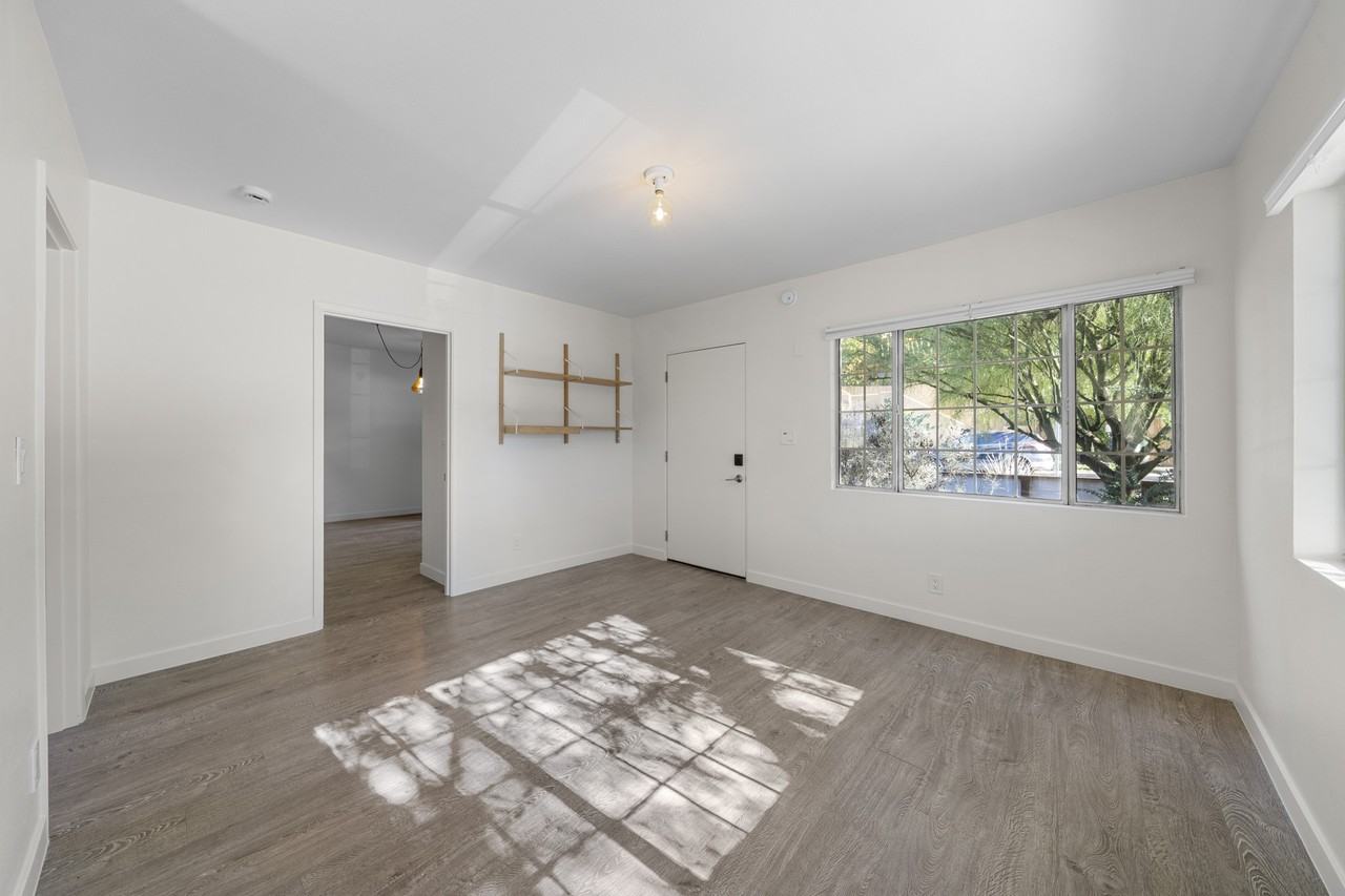 951 N Hoover St #NA - Photo 5 of 21