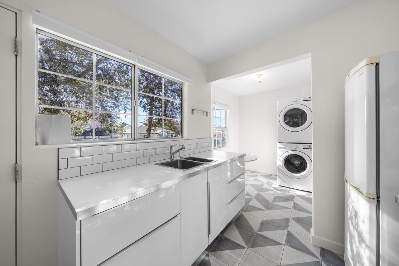 951 N Hoover St #NA - Photo 6 of 21