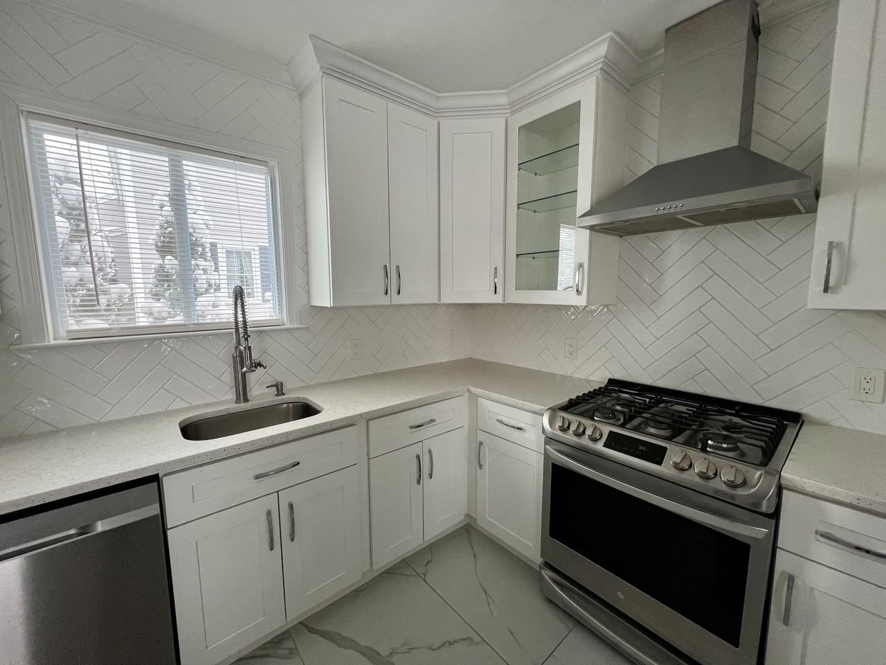 19 Cushing St #1 - Photo 2 of 16