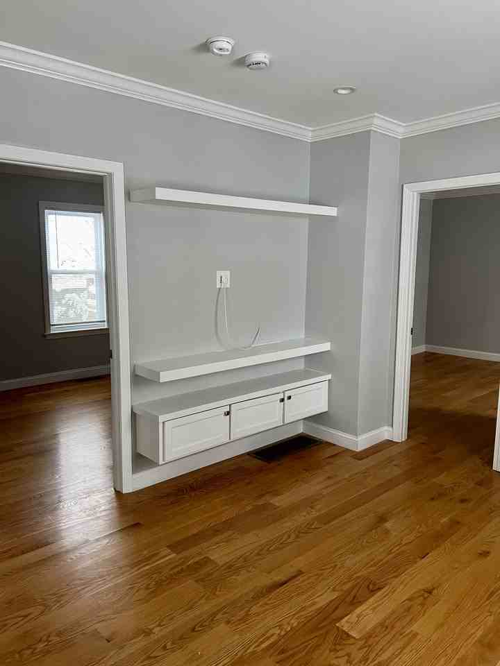 19 Cushing St #1 - Photo 7 of 16