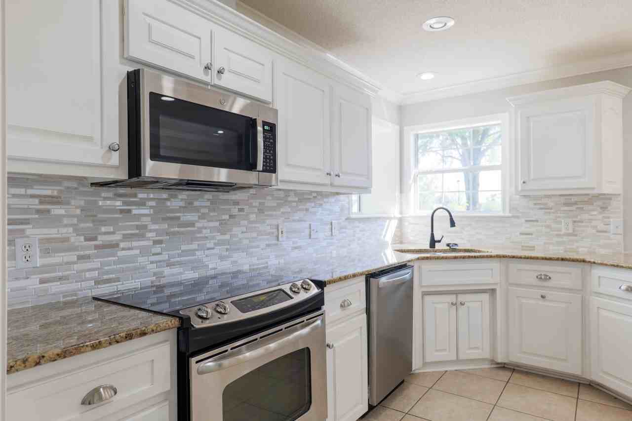 4246 Netherfield Ln #NA - Photo 7 of 31