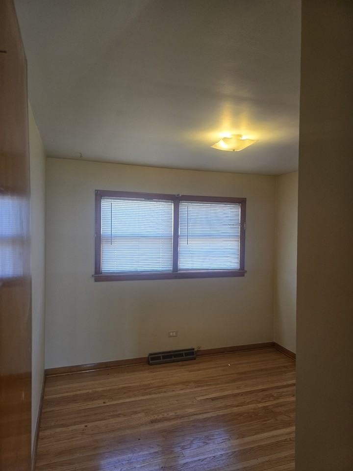 15639 Ingleside Ave #NA - Photo 6 of 9