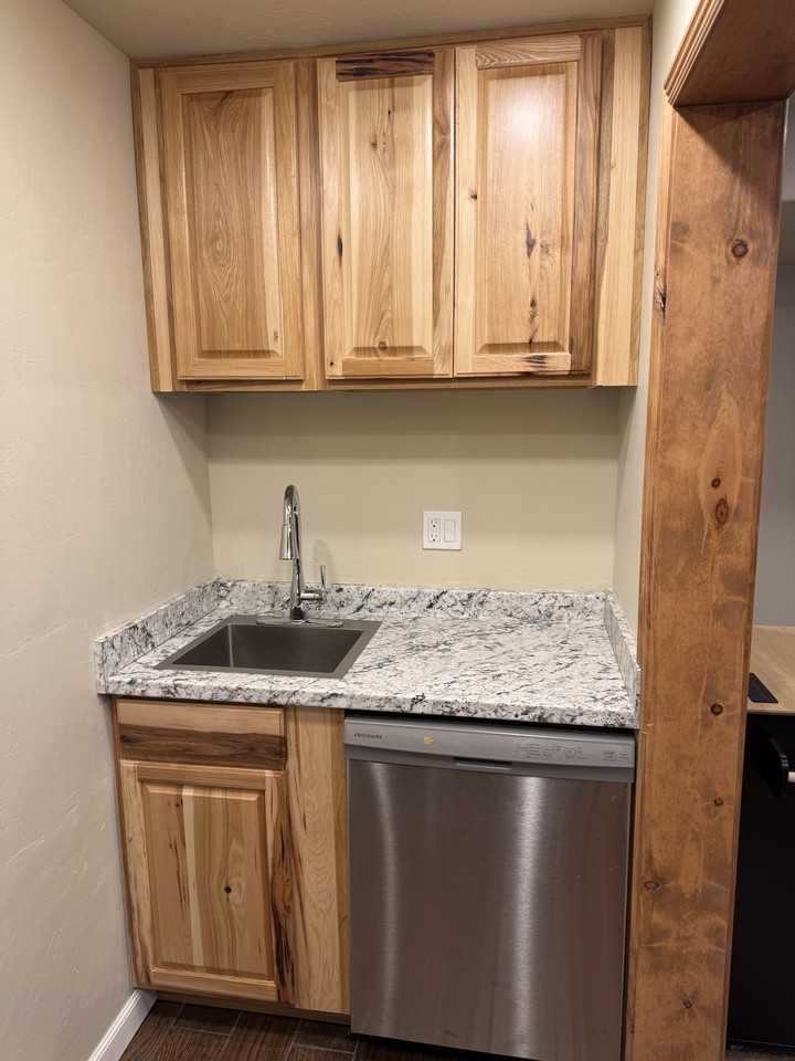 1213 E St Josephs St #NA - Photo 7 of 42