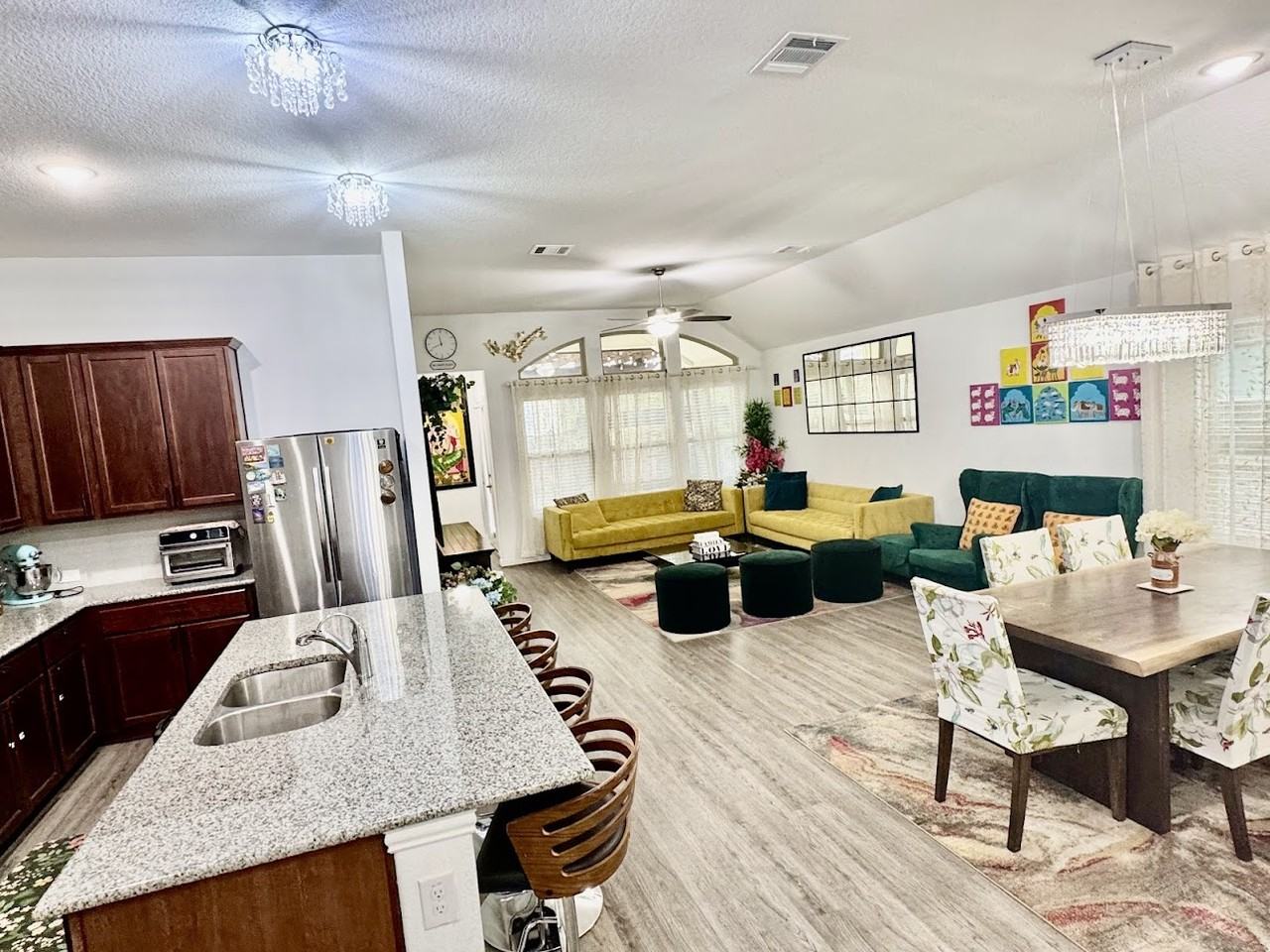 1609 Harrongton Way #NA - Photo 3 of 32