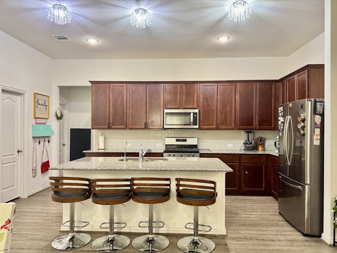 1609 Harrongton Way #NA - Photo 5 of 32