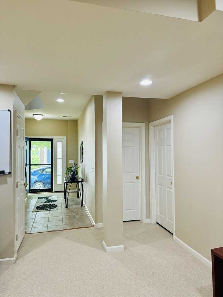 2381 Abington Dr #2381 - Photo 3 of 30