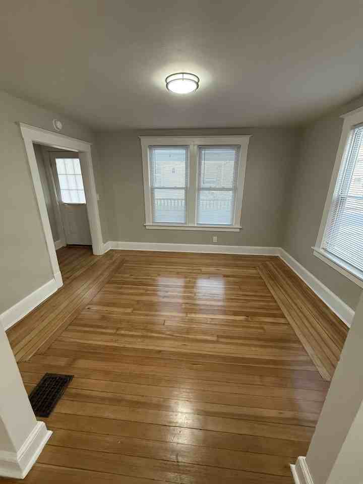 23 Gridley St #1stFL - Photo 3 of 10