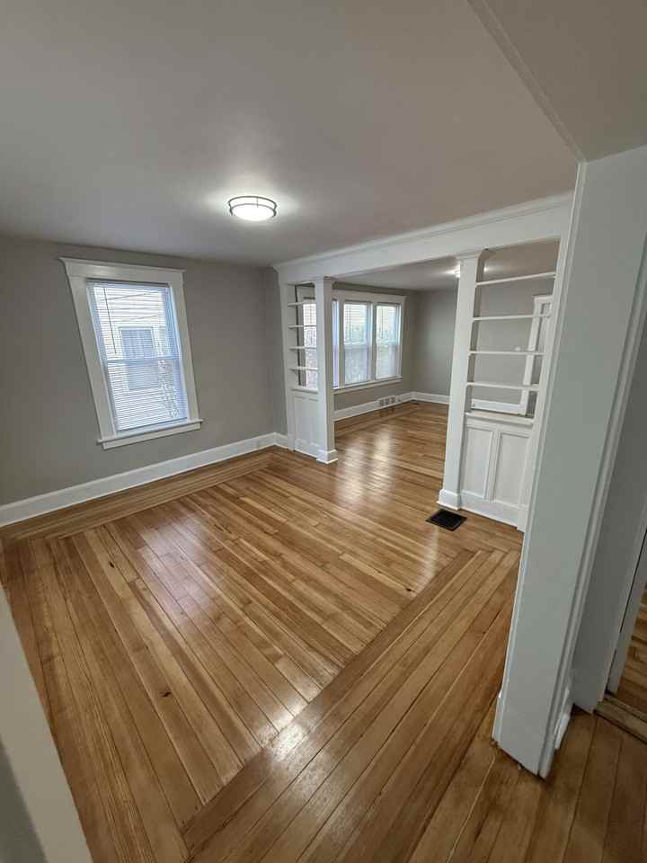 23 Gridley St #1stFL - Photo 4 of 10