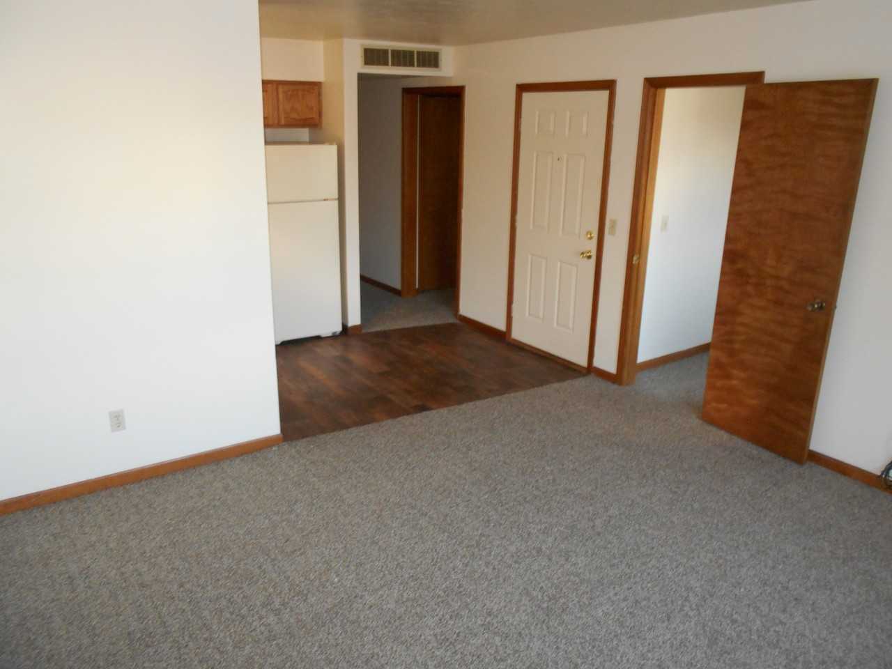 1000 N Townline Rd #20 - Photo 3 of 8