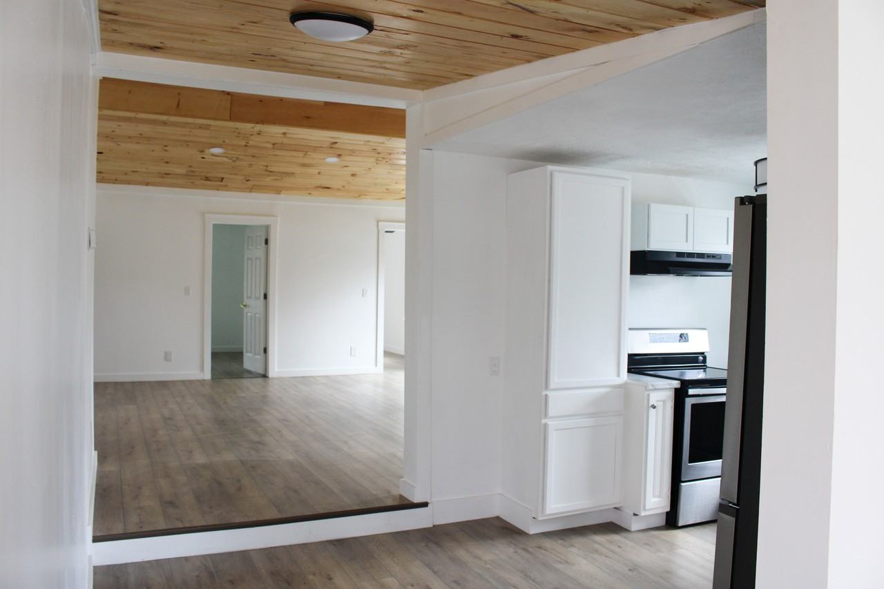 842 Lloyd Ave #NA - Photo 7 of 20