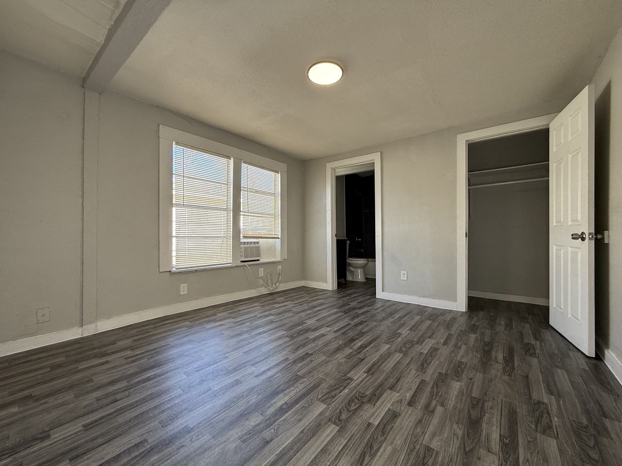 6318 Macdona St #A - Photo 6 of 7