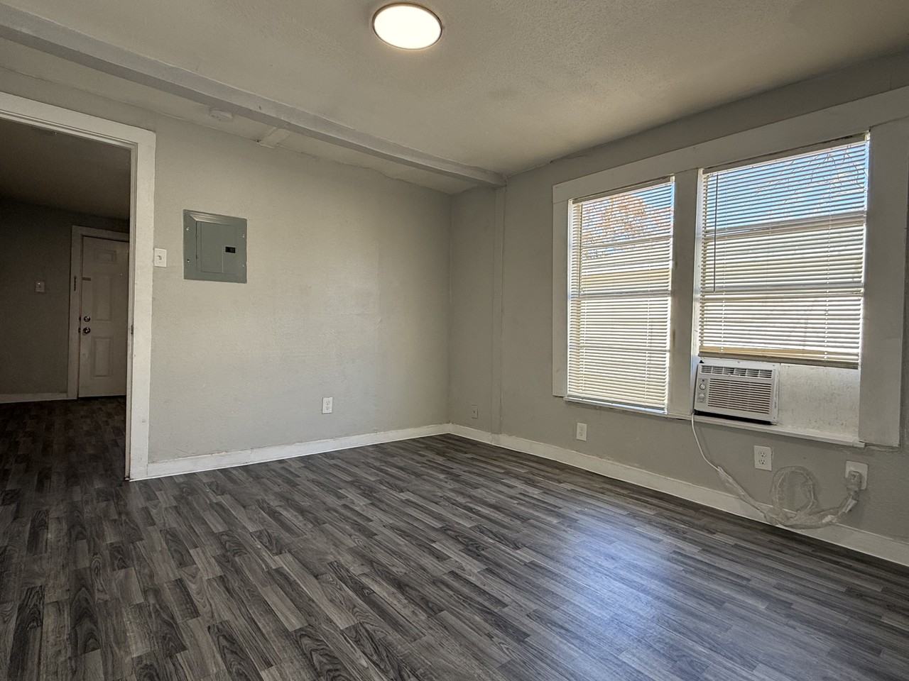 6318 Macdona St #A - Photo 7 of 7