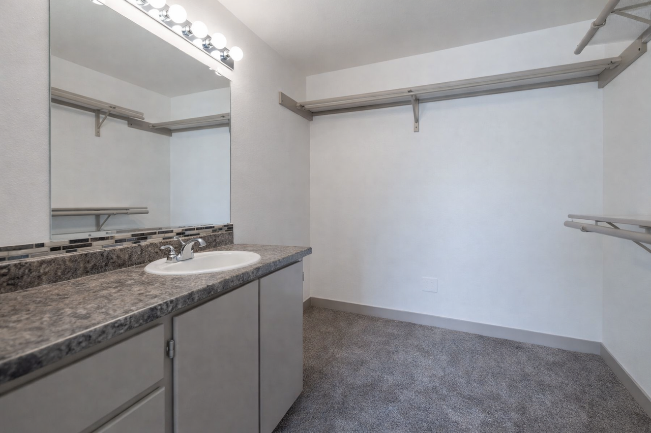 Winter Warm up special! First Month FREE! - Photo 3 of 8