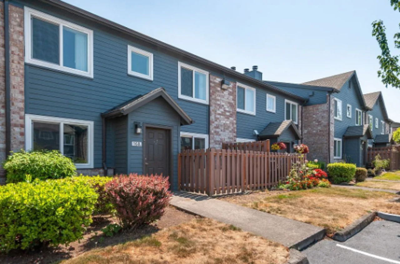 Winter Warm up special! First Month FREE! - Photo 6 of 8