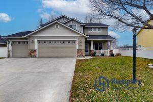 featured image of 862 E Stormy Dr