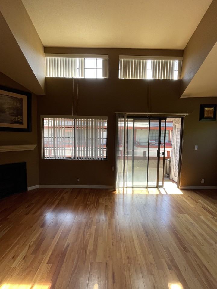 15946 Vanowen St #207 - Photo 7 of 18