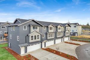 featured image of 2741 Oleander Loop