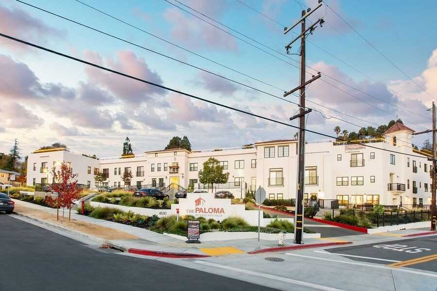 4690 Tompkins Avenue - Photo 4 of 50