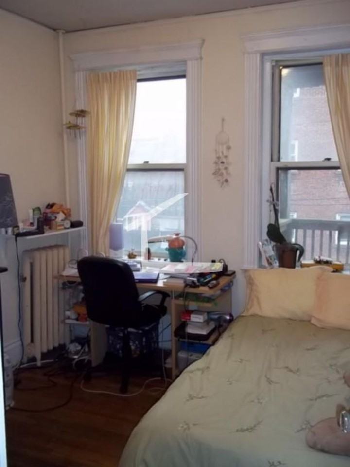 11B Euston St - Photo 6 of 9