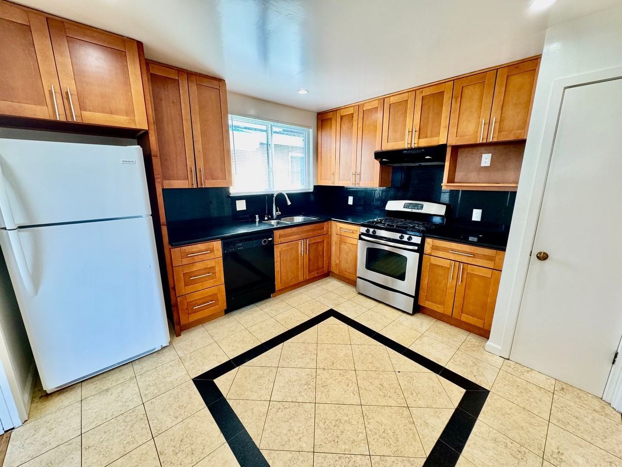 62 Dalerose Ct - Photo 7 of 22