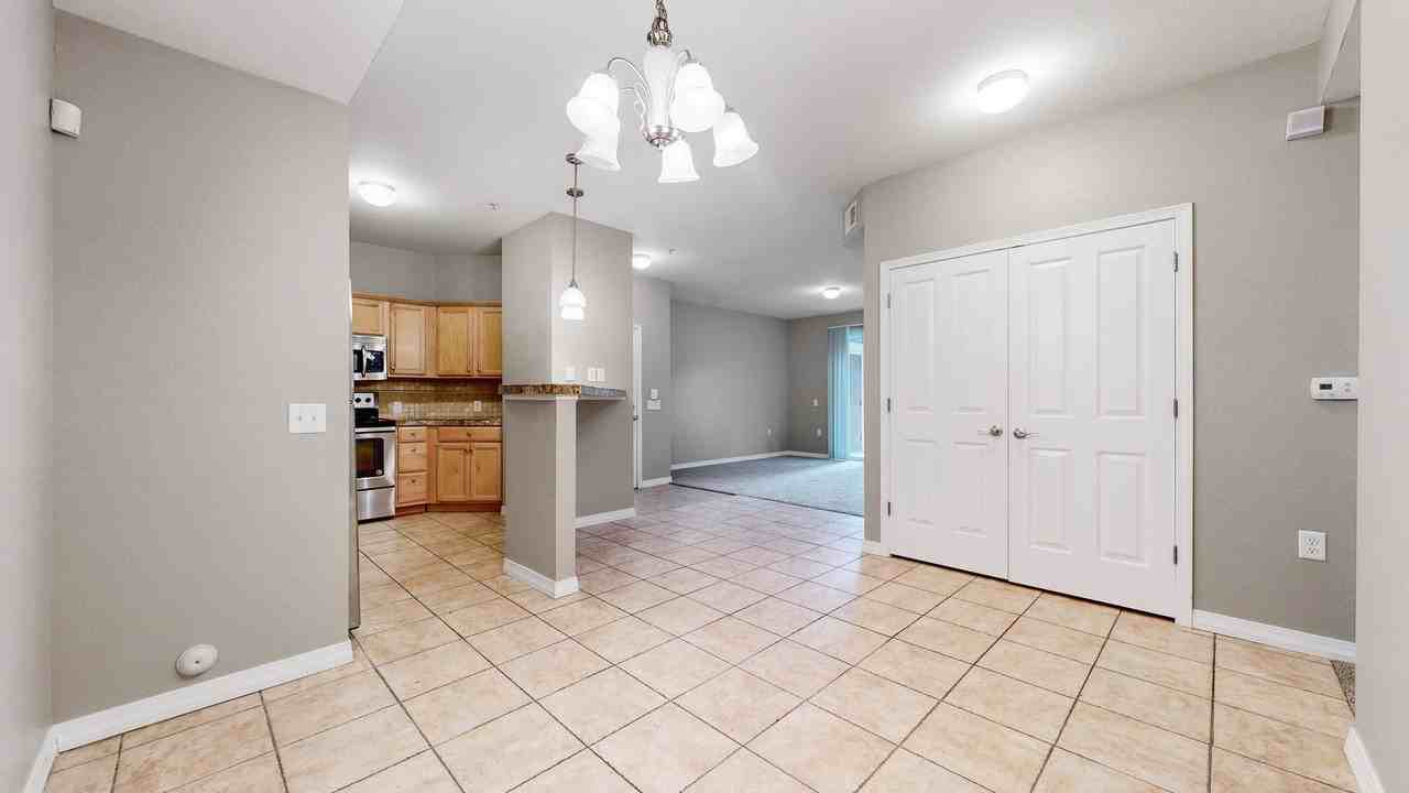 2133 Krisron Rd - Photo 6 of 33