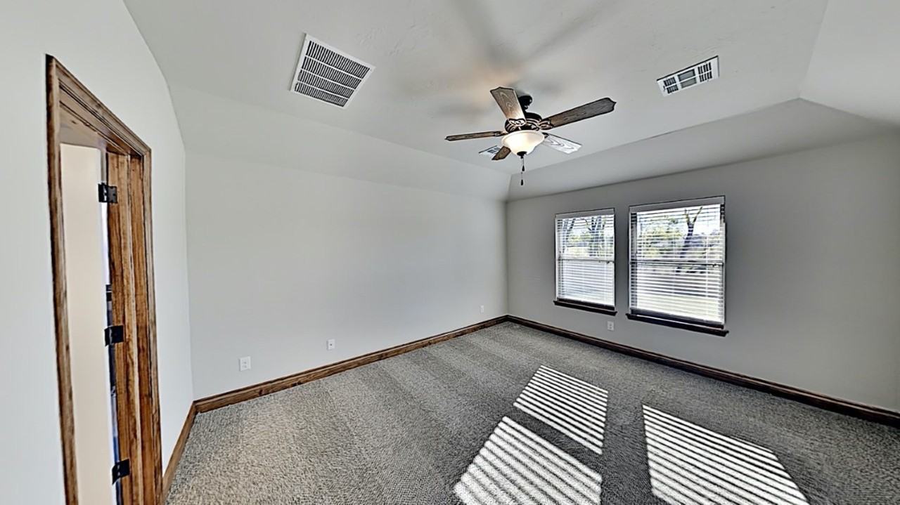 7069 Hidden Trail Ln - Photo 6 of 16