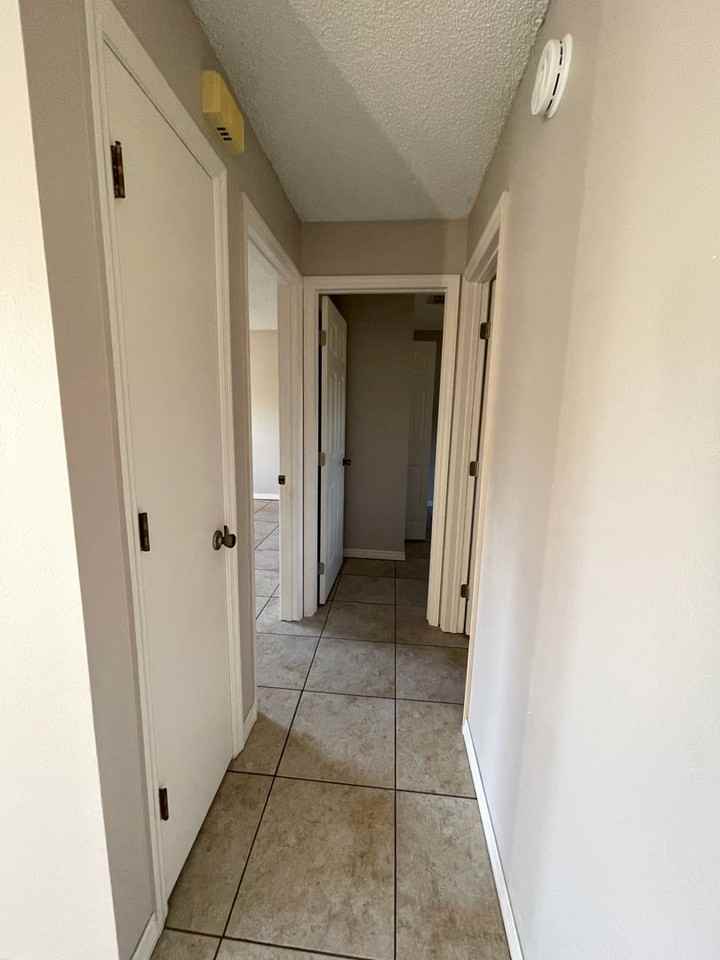 2552 6th St - Photo 6 of 11