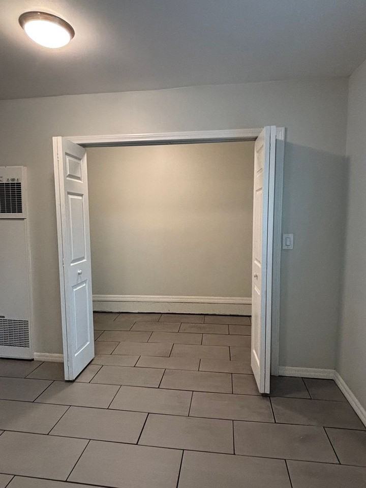 4933 1/2 E San Juan St - Photo 7 of 11