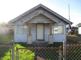 featured image of 2215 Simpson Ave