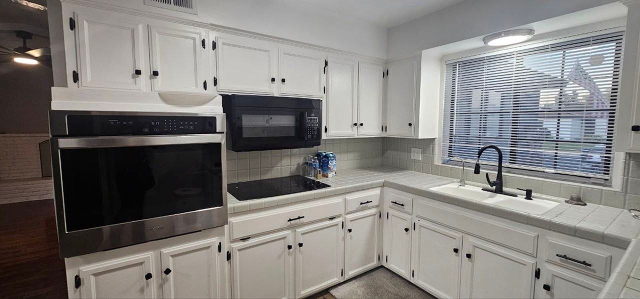 2248 Sunnyside Ave - Photo 5 of 25