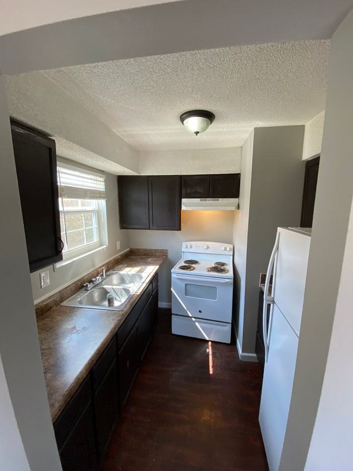 2219 Jonathan Dr Nw - Photo 3 of 10