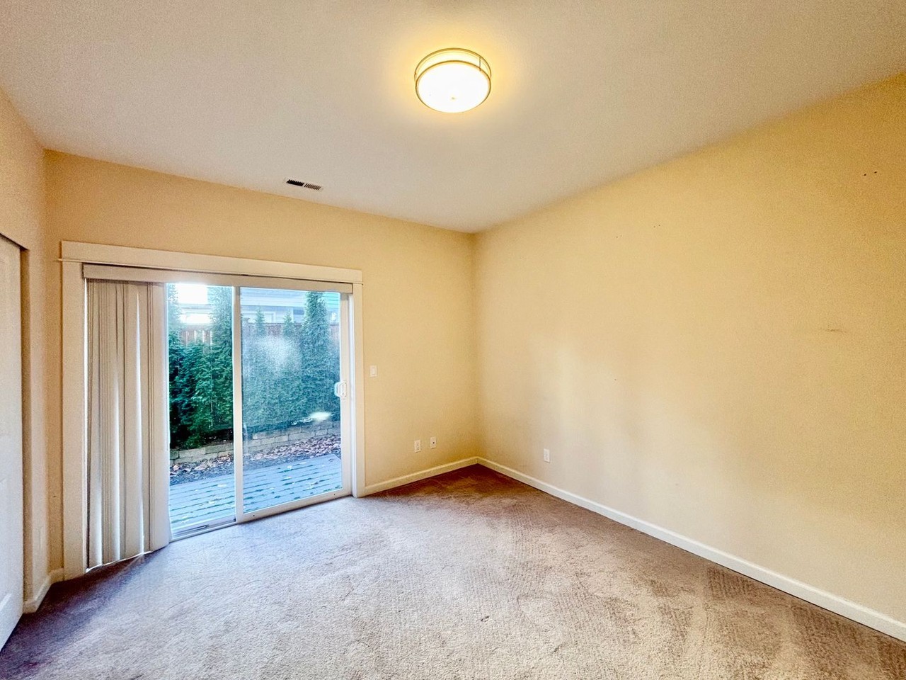 12722 35th Ave Ne #B - Photo 4 of 23