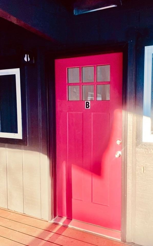 2718 Lee St #B - Photo 2 of 15