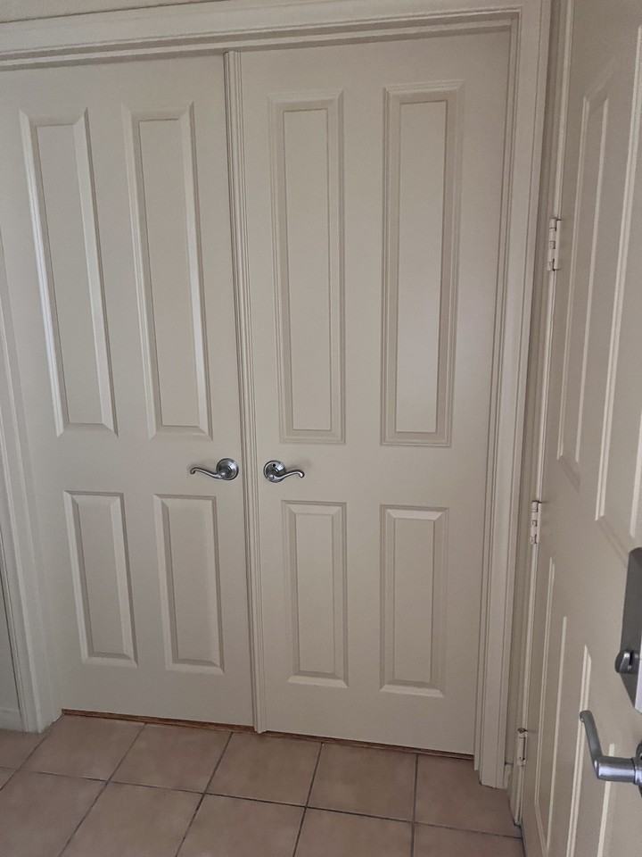 3620 Indiana St - Photo 2 of 14