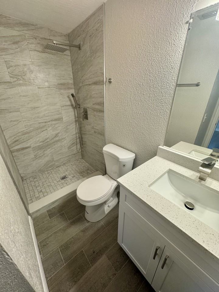 403 Tillman Ave Sw #1 - Photo 7 of 14