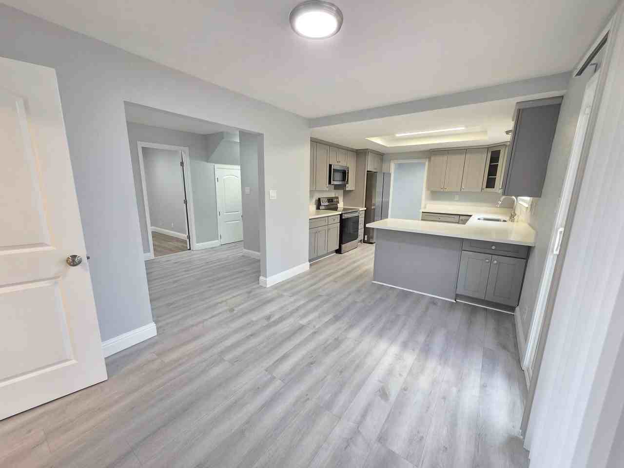 1040 Gatter Dr #1 - Photo 4 of 20