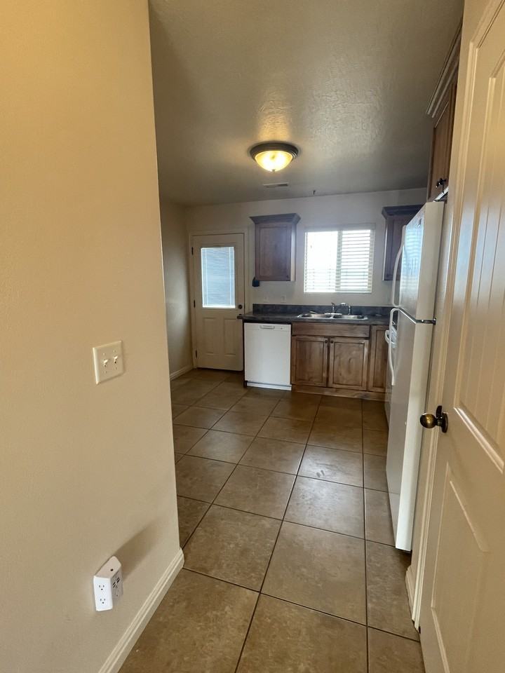 67 N 4275 W #67 - Photo 2 of 12