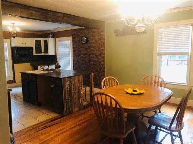 504 Chapel St #1 - Photo 2 of 14