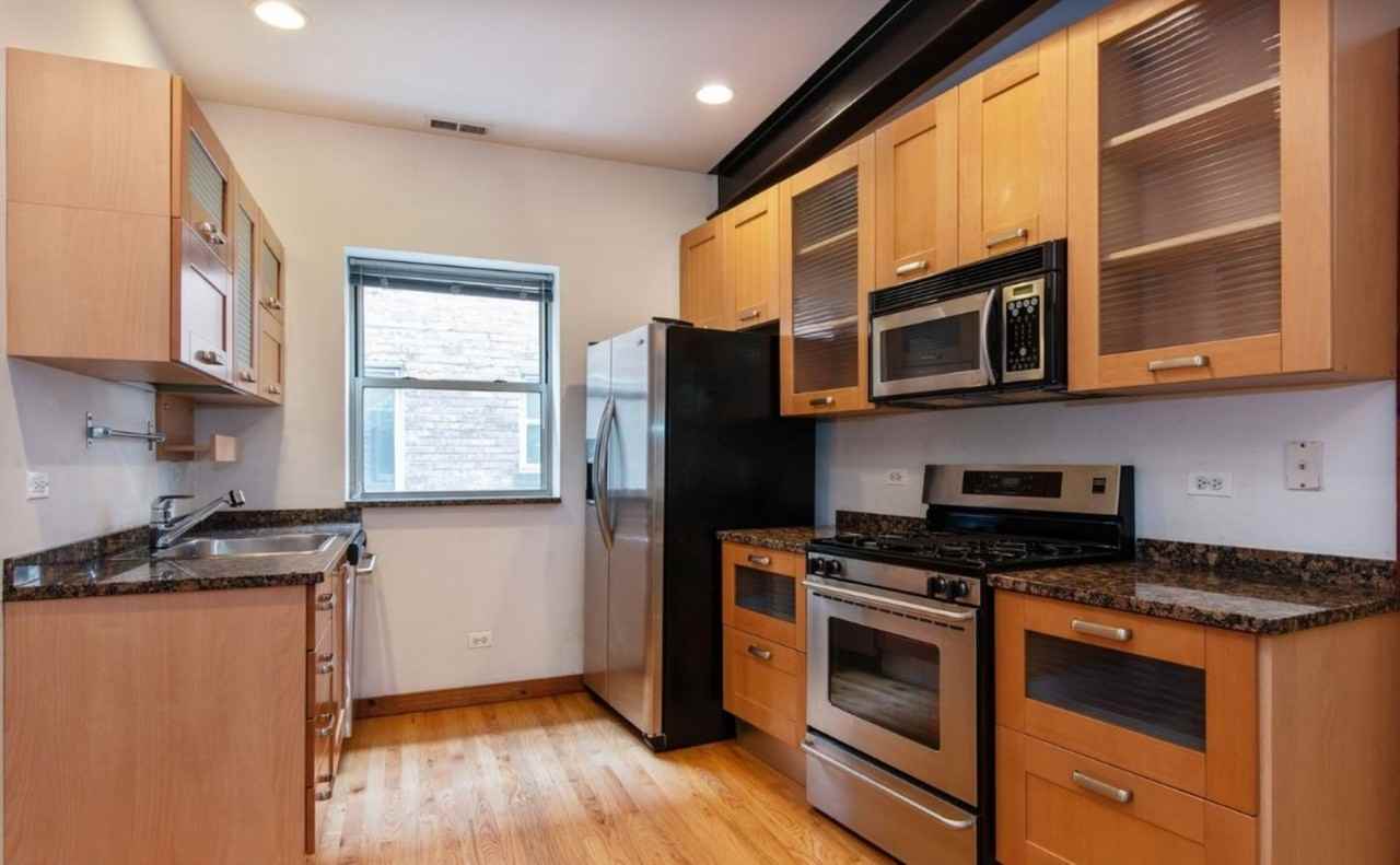 Custer Ave #1E - Photo 5 of 12