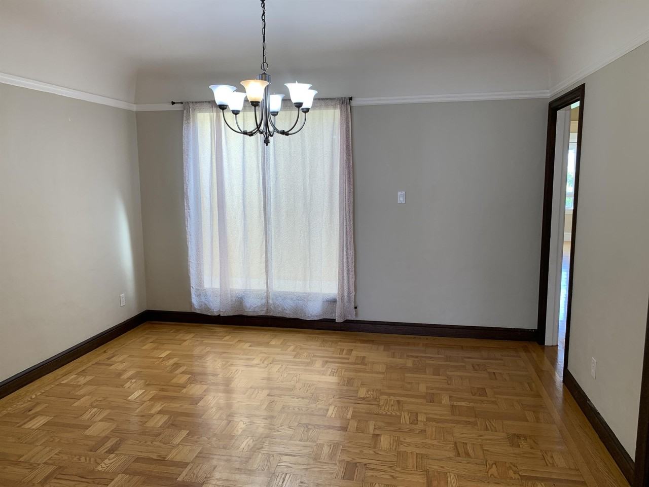 2125 Vicente St San Francisco CA 94116 HHL - Photo 4 of 23